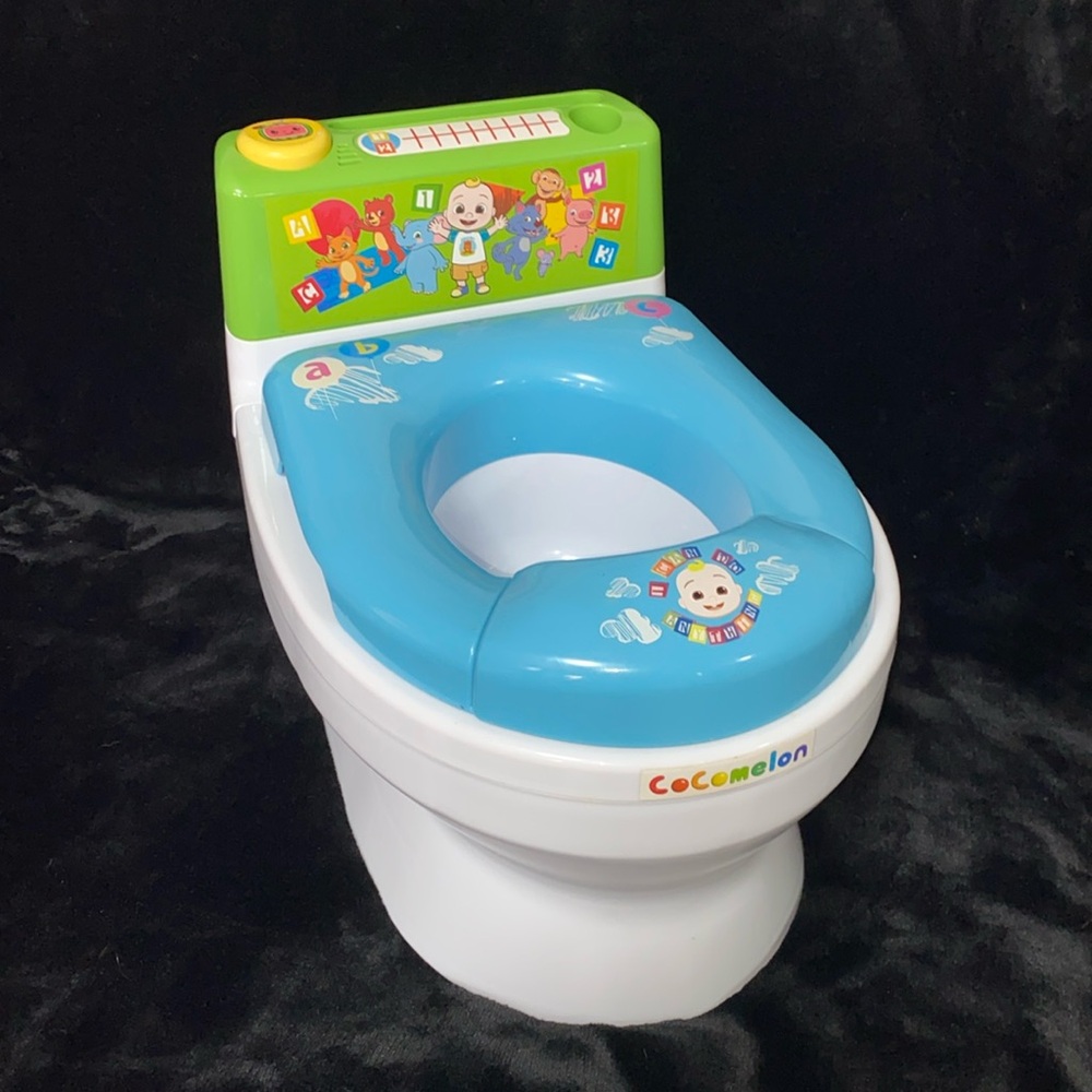 Cocomelon Musical Toddler Potty 🚽